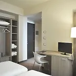 فندق Hll Lungolago Lecco-como