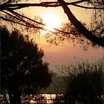 Hll Lungolago Lecco-como فندق