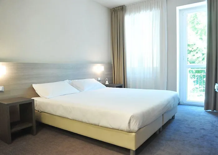 Hotel Hll Lungolago Lecco-como Lecco