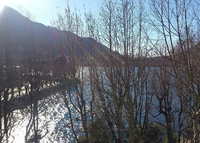 Hll Lungolago Lecco-como 3*