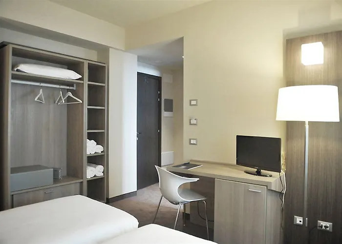 Hotel Hll Lungolago Lecco-como