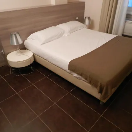 Hll Lungolago Lecco-como Hotel Lecco