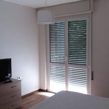 酒店 Hll Lungolago Lecco-como 3*