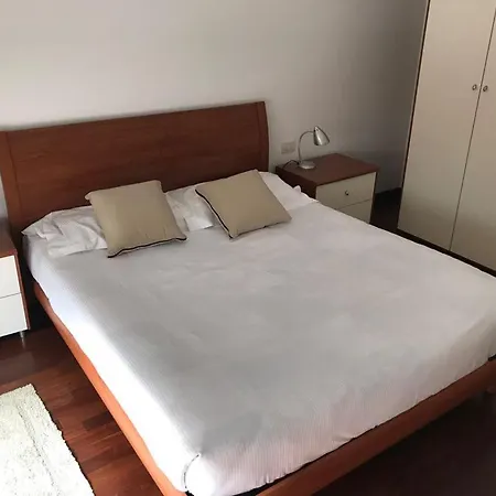 Hll Lungolago Lecco-como 3*