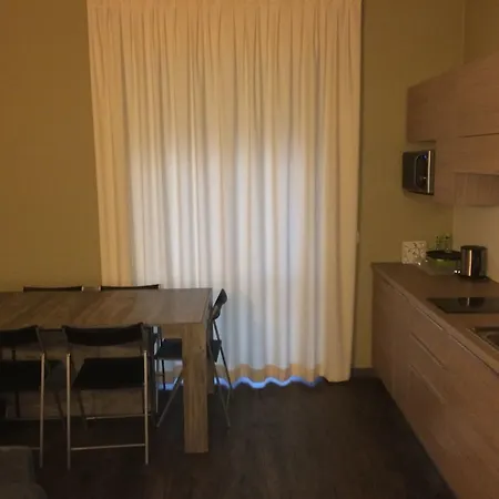 Hll Lungolago Lecco-como 3*
