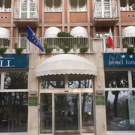 Hll Lungolago Lecco-como レッコ