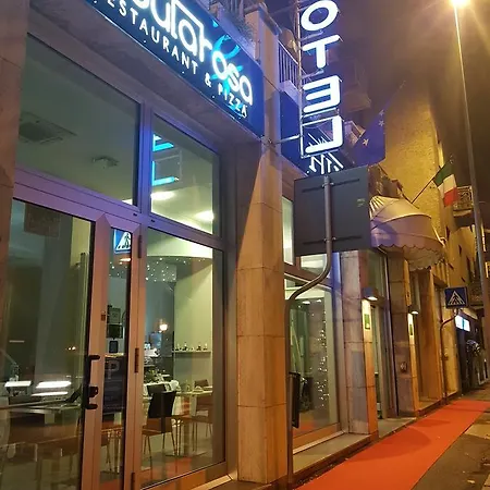 Hll Lungolago Lecco-como 3*