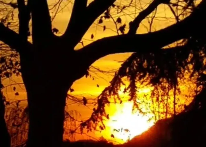 Hll Lungolago Lecco-como