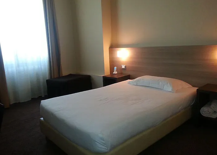 Hotel Hll Lungolago Lecco-como