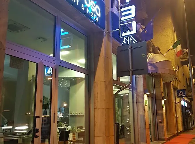 Hll Lungolago Lecco-como 3*