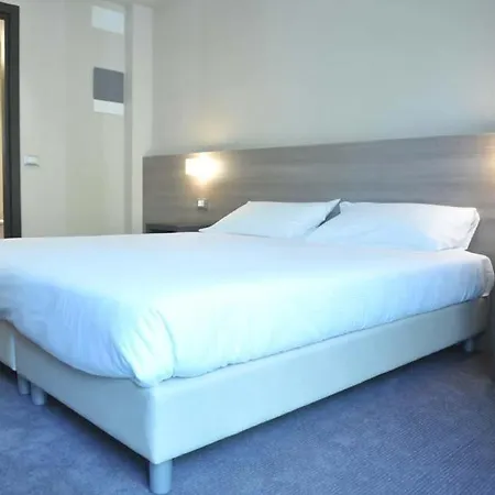Hotell Hll Lungolago Lecco-como