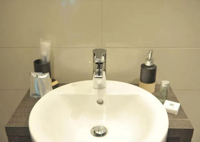 Hotell Hll Lungolago Lecco-como Lecco