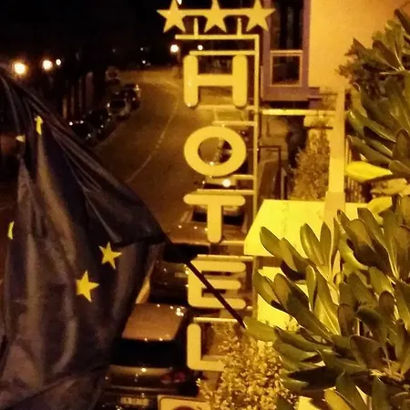 Hotel Hll Lungolago 3*