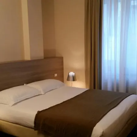 Hotel Hll Lungolago