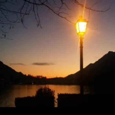 Hll Lungolago Lecco-como 3* Лекко