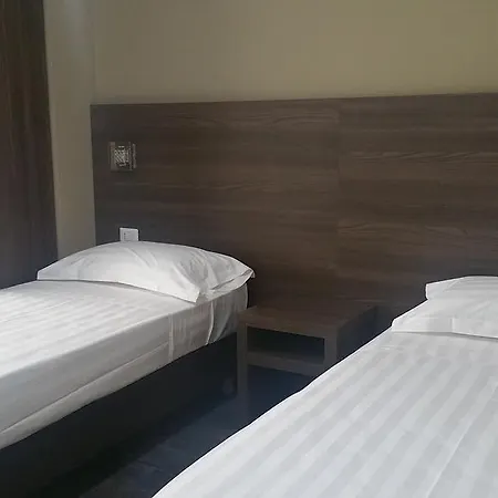 Hotel Hll Lungolago