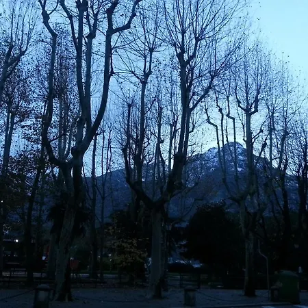 Hll Lungolago