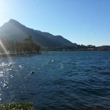 Hll Lungolago