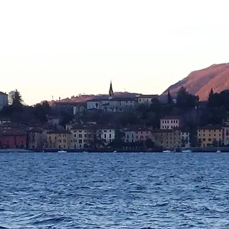Hll Lungolago 3*