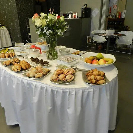 Hll Lungolago Lecco-como 호텔